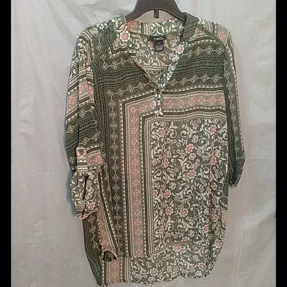 Rue21 printed tunic top size M